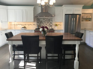 Dining table in kitchen | Rockland Interiors