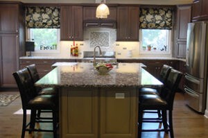 Dining table in kitchen | Rockland Interiors