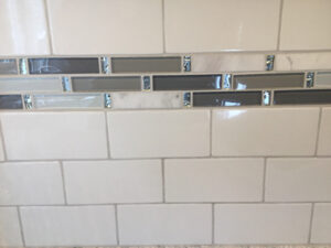 subway tile with mosaic border | Rockland Interiors